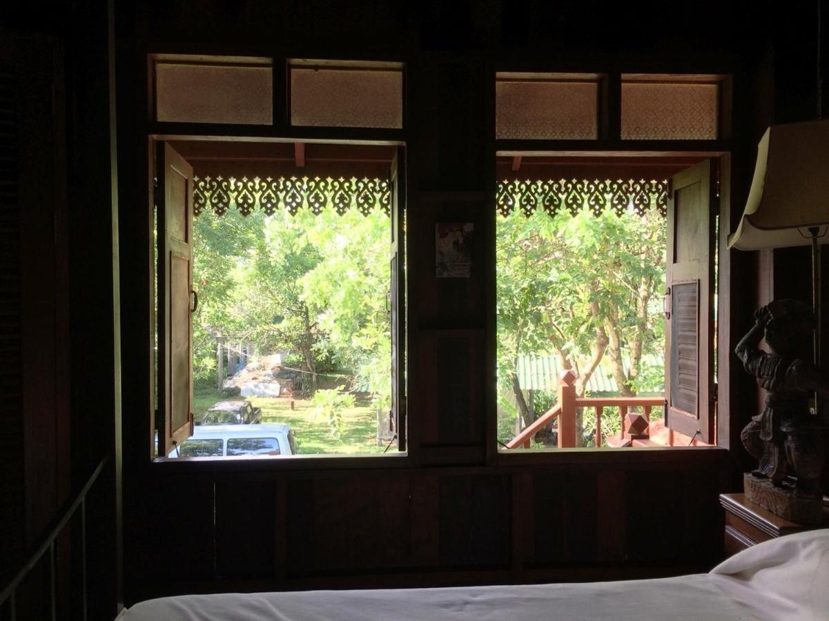 Ruen Thai Rim Haad Thang Kwian Zewnętrze zdjęcie