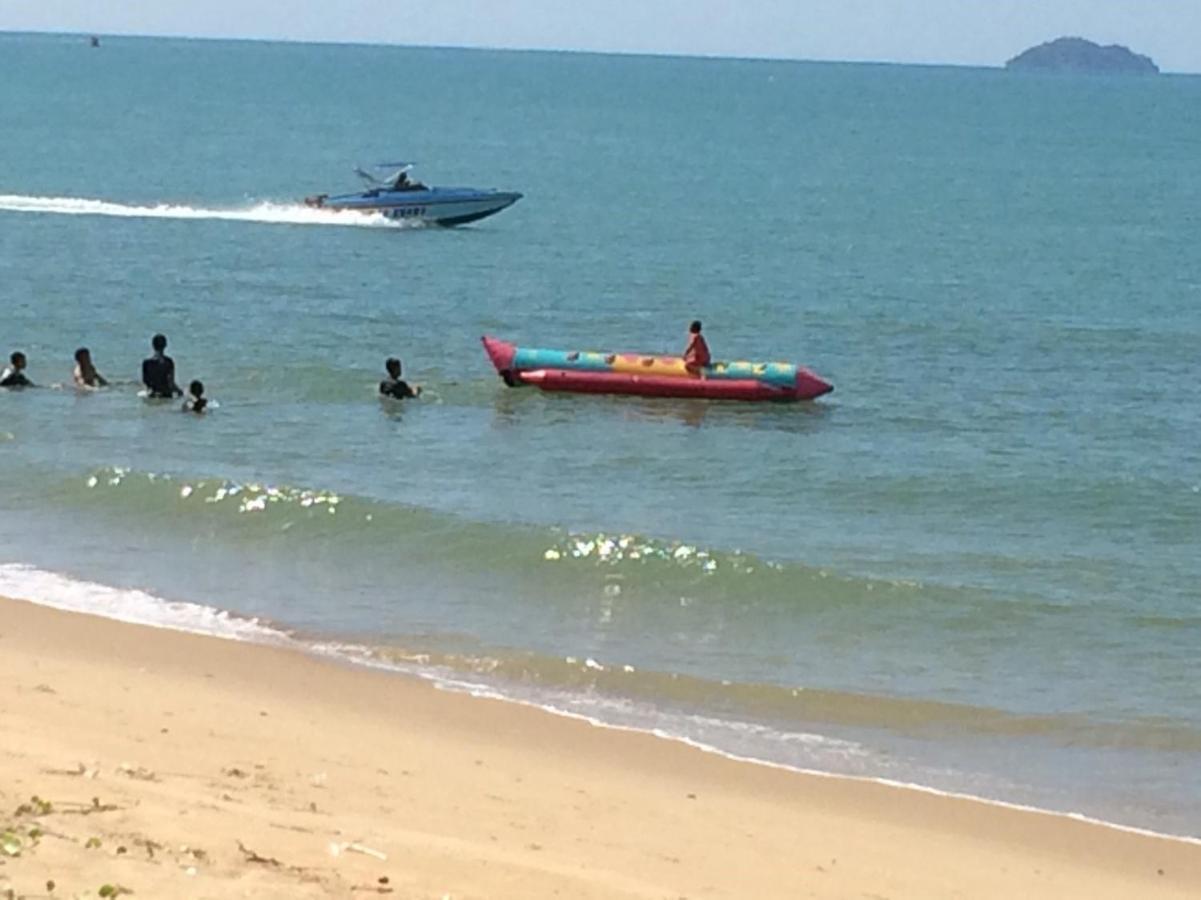 Ruen Thai Rim Haad Thang Kwian Zewnętrze zdjęcie