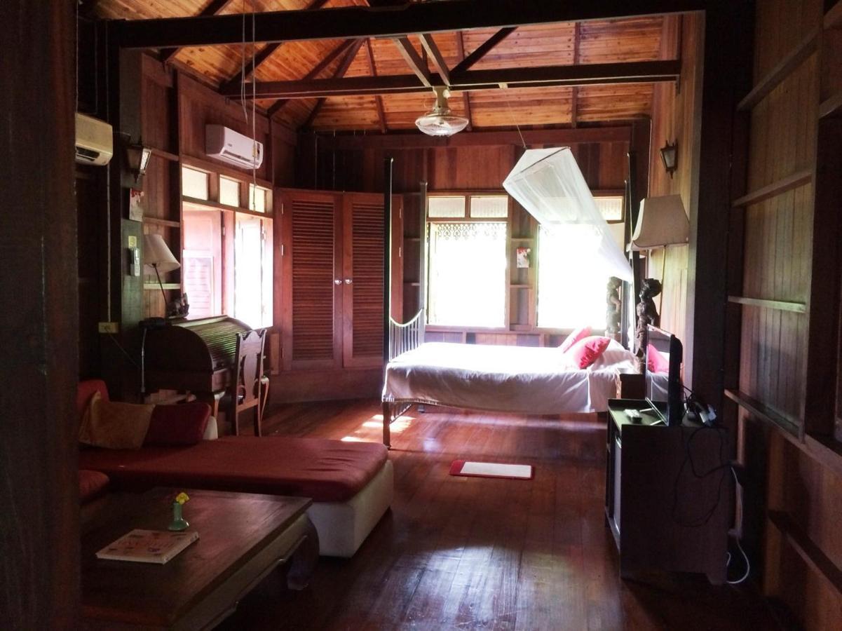 Ruen Thai Rim Haad Thang Kwian Zewnętrze zdjęcie